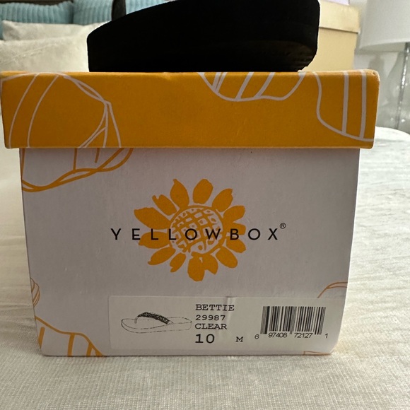 New with box, Yellow Box size 10 - Picture 2 of 2